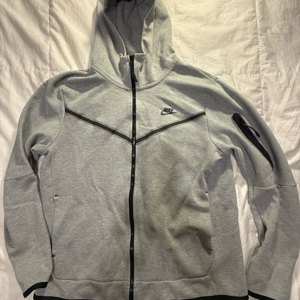 Nike Heather Gray Zip-Up Hoodie